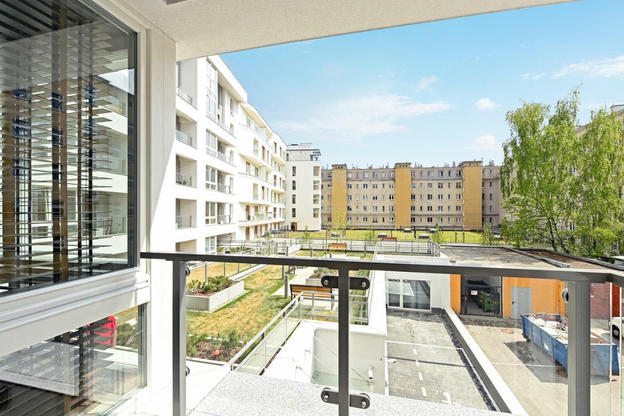 Comfort Apartments Batorego กดิเนีย ภายนอก รูปภาพ