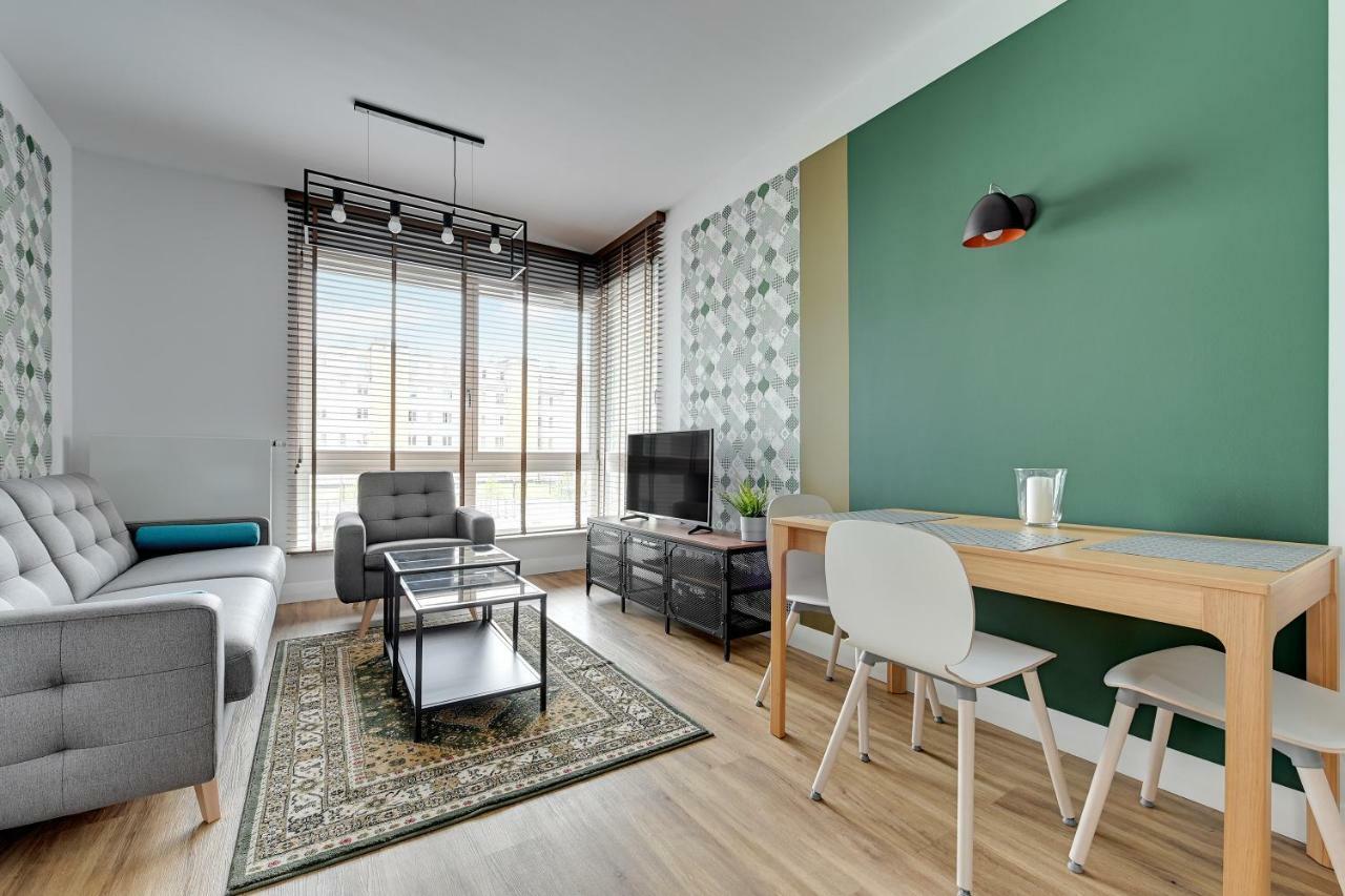 Comfort Apartments Batorego กดิเนีย ภายนอก รูปภาพ