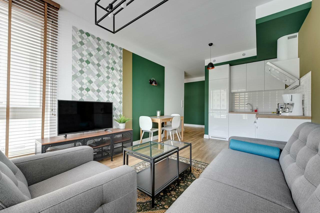 Comfort Apartments Batorego กดิเนีย ภายนอก รูปภาพ